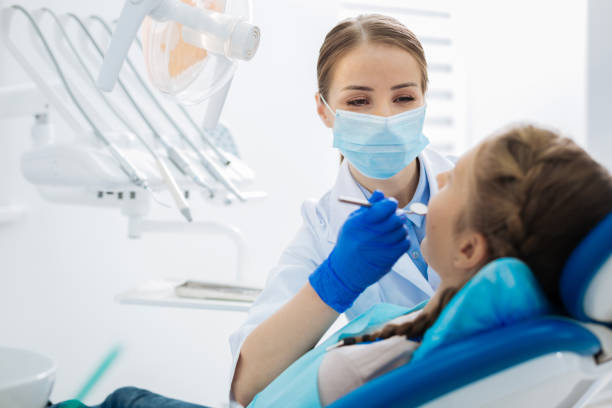 Best Tooth Extraction  in Lauderdale Lakes, FL